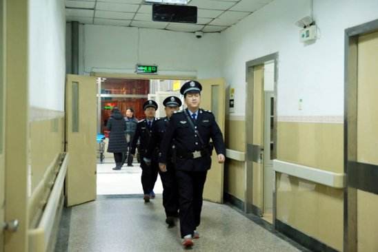 guard patrol in the hospital