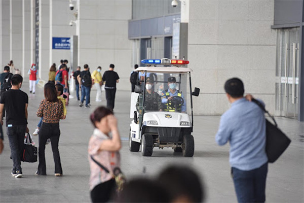 Hefei-Bus-Station-Patrol