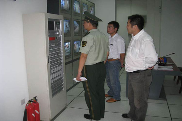 Tianhong Mall Security Patrol