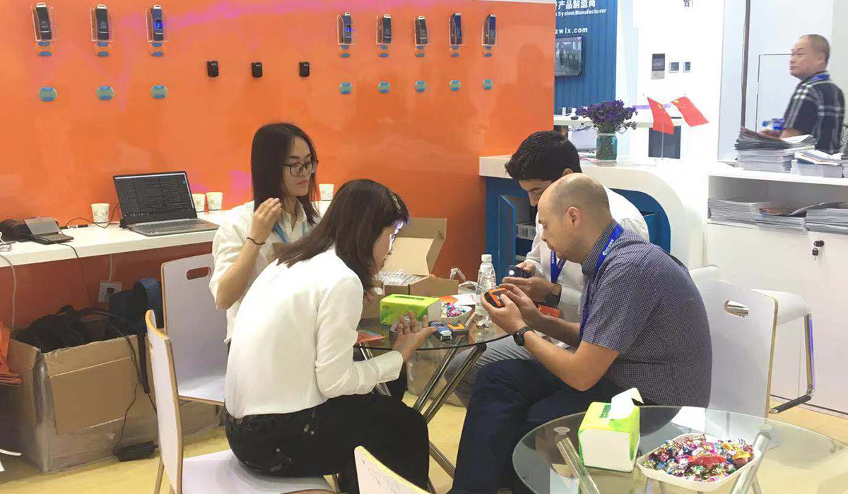 chat with our client